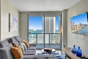 Spacious Luxury Ocean View 4 Bdrs 3Baths 17 FL